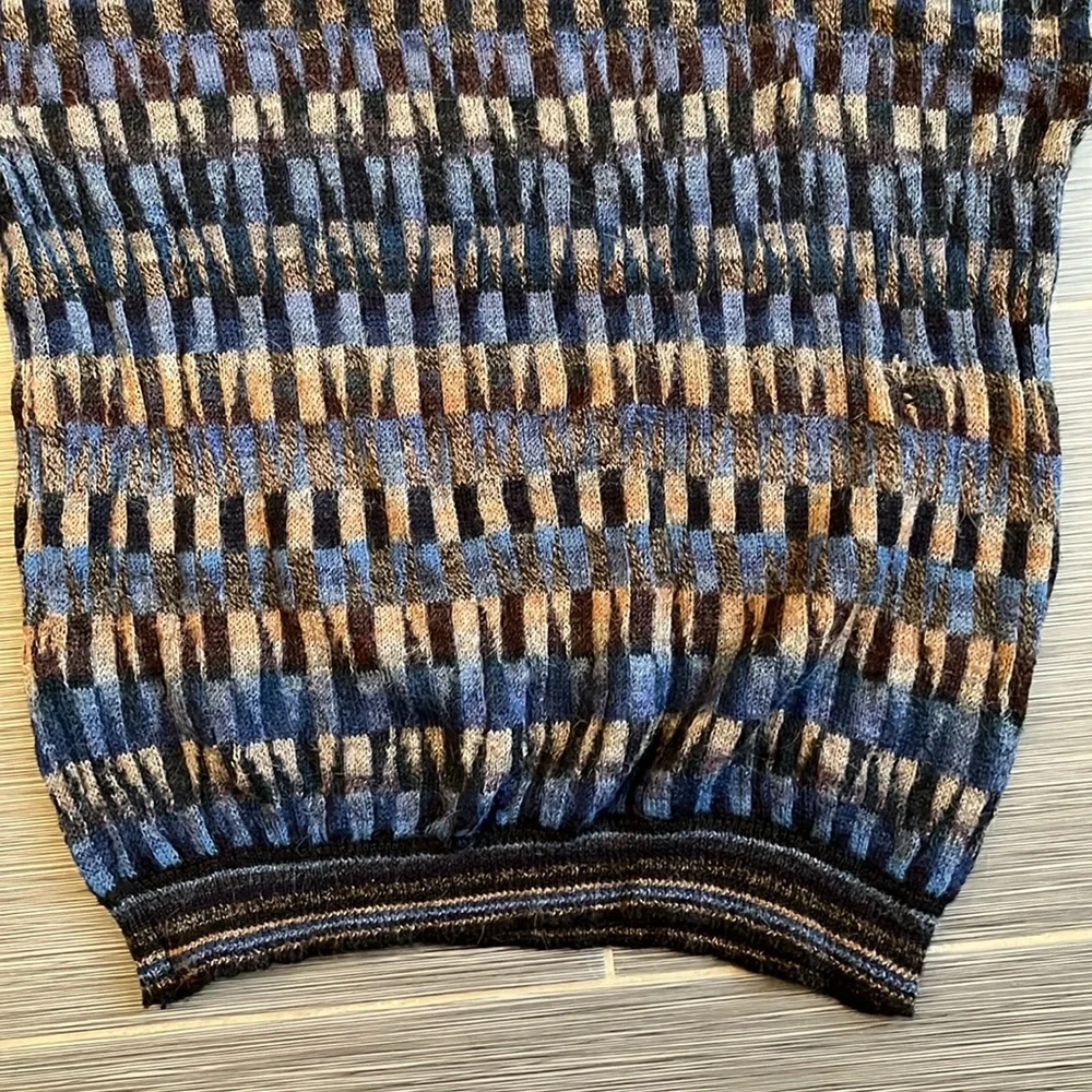 Intiwara‎ Hand Made 100% Alpaca Sweater